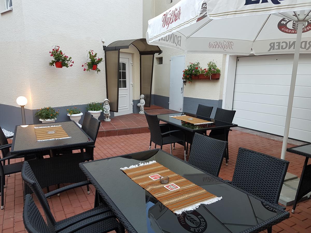 Hotel Restaurant Rhodos Elsterwerda Екстериор снимка