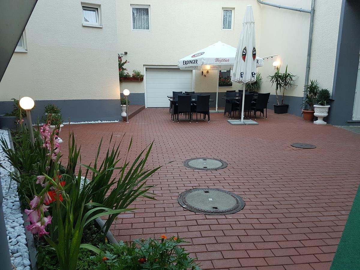 Hotel Restaurant Rhodos Elsterwerda Екстериор снимка
